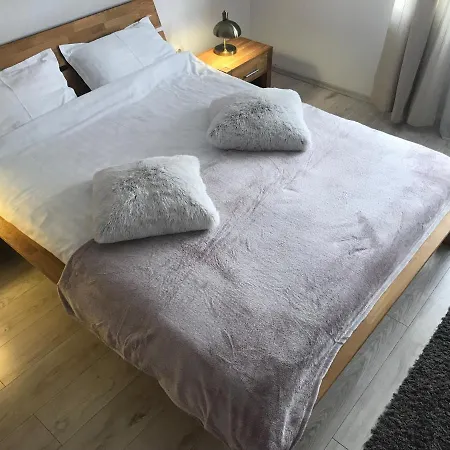 Modern Apartment *