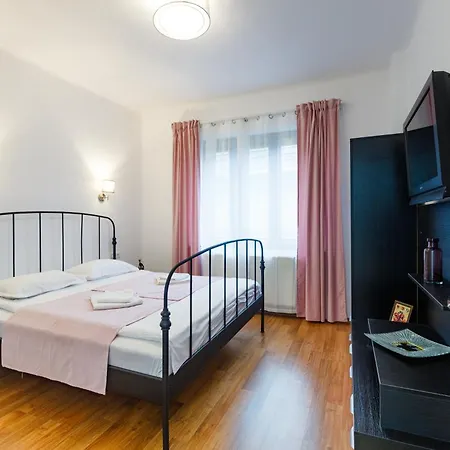 Modern Apartment Brasov